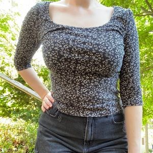 Mudd Floral 3/4 Sleeve Crop Top